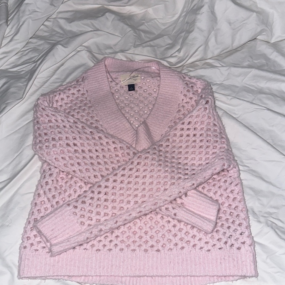 universal threads pink sweater
